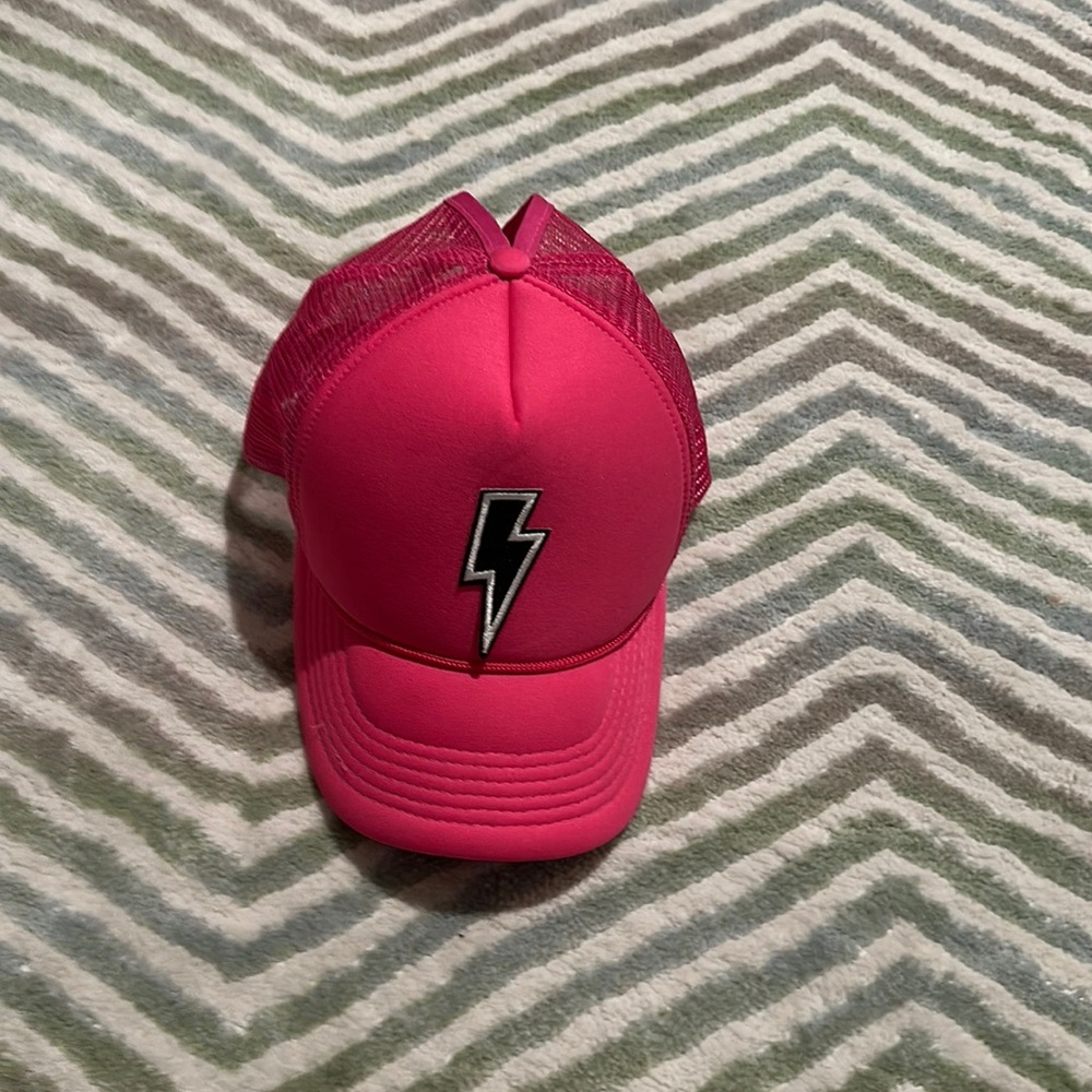 Pink sonic hat, so cute, lightning bolt